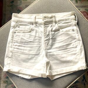 NWOT American Eagle white denim shorts